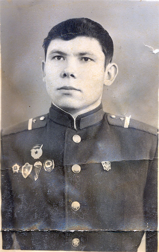 Алексей Асадчев во время прохождения службы в ВДВ