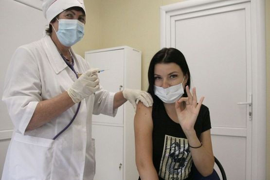 Татьяна Дубинина уверена, что вакцинация защитит ее и близких людей от коронавируса. 