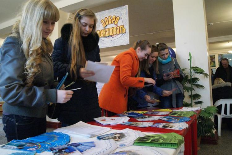 В Новопокровской прошла ярмарка вакансий рабочих мест