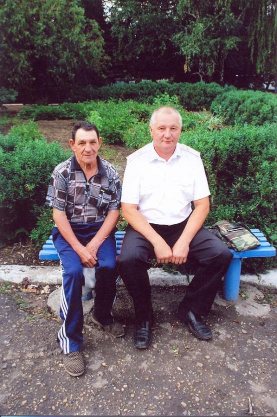 М.Г. Тюнин с председателем первичной организации инвалидов пос. Кубанского В.Г. Молчановым