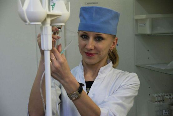 Ульяна Саяпина воплотила свою детскую мечту — стала медсестрой
