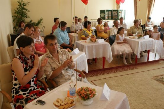 В отделе загса Новопокровского района чествовали супругов-юбиляров