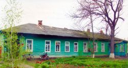 В центре станицы сохранилось бывшее здание Ильинского районного комитета ВКП(б). Сейчас в нем работают отделение соцзащиты, общество инвалидов, ветучасток, МКУ «Южное»