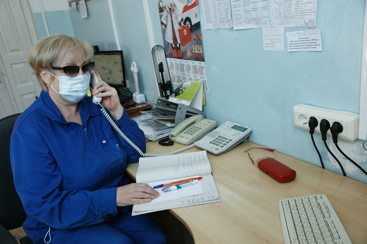 Смена фельдшера скорой помощи по приему вызовов  Татьяны Пащенко длится 12 часов