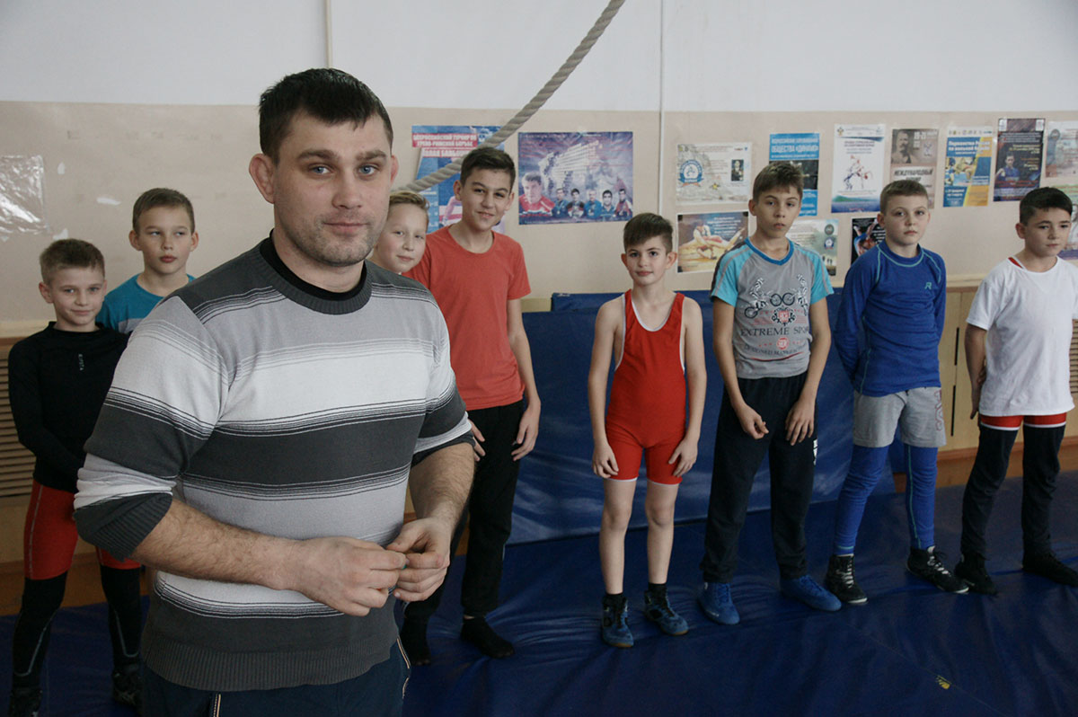 Вячеслав Пашков отдает много времени и сил учебно-тренировочному процессу, и дети радуют его успехами на соревнованиях