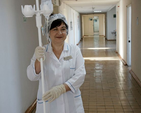 «Народная медсестра» Людмила Закурдаева испытывает гордость за себя и коллег за достойно выполненный профессиональный долг