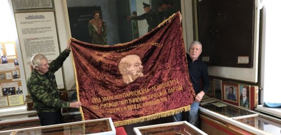 takieznamjona-vruchali-kollektivam-khozyajstv-dobivshikhsya-nai_p69450