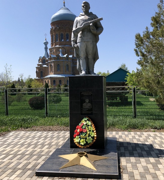 pamyatnik-zhertvam-fashizma-v-novoivanovskoj-tishchenko-p_-i-dr_p87476