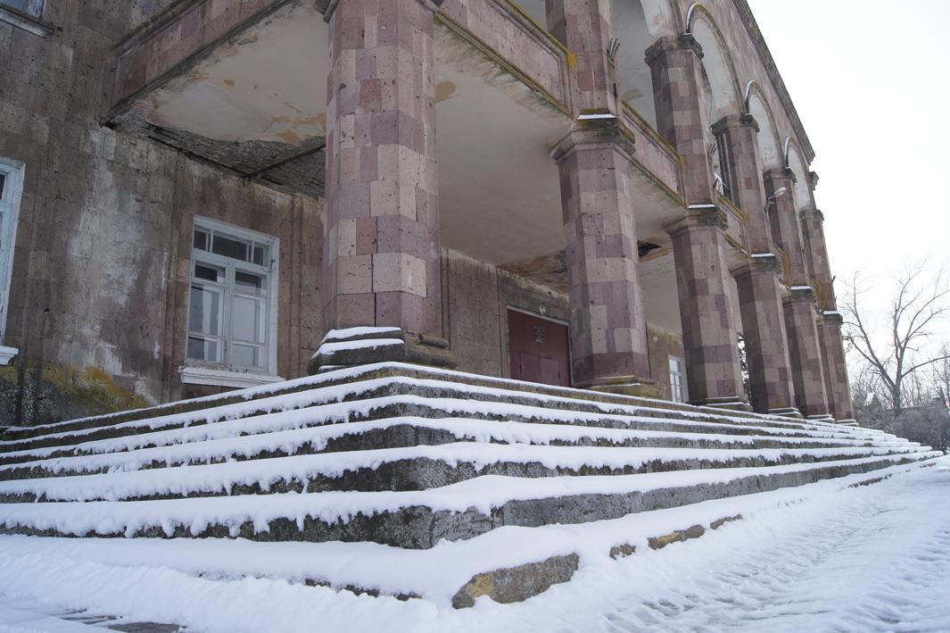 Ледяной дворец горькобалковской культуры